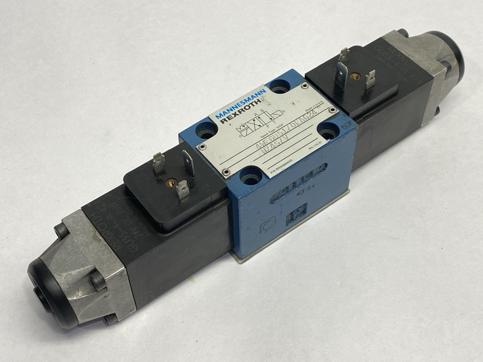 Rexroth 4WE6D51/0FAG24NZ45/V Hydraulic Solenoid Spool Valve - New – Open box - Maverick Industrial Sales