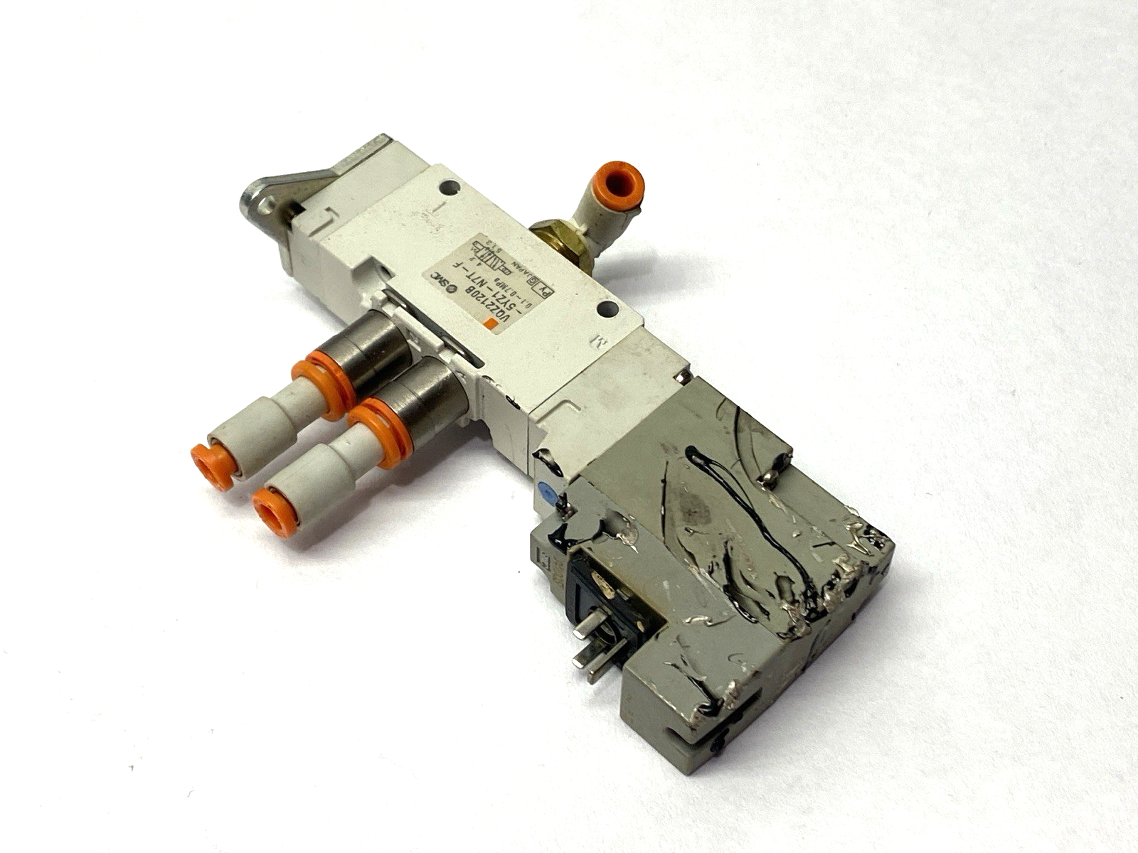 SMC VQZ2120B-5YZ1-N7T-F Solenoid Valve 1/4" Ports - For parts or not working - Maverick Industrial Sales