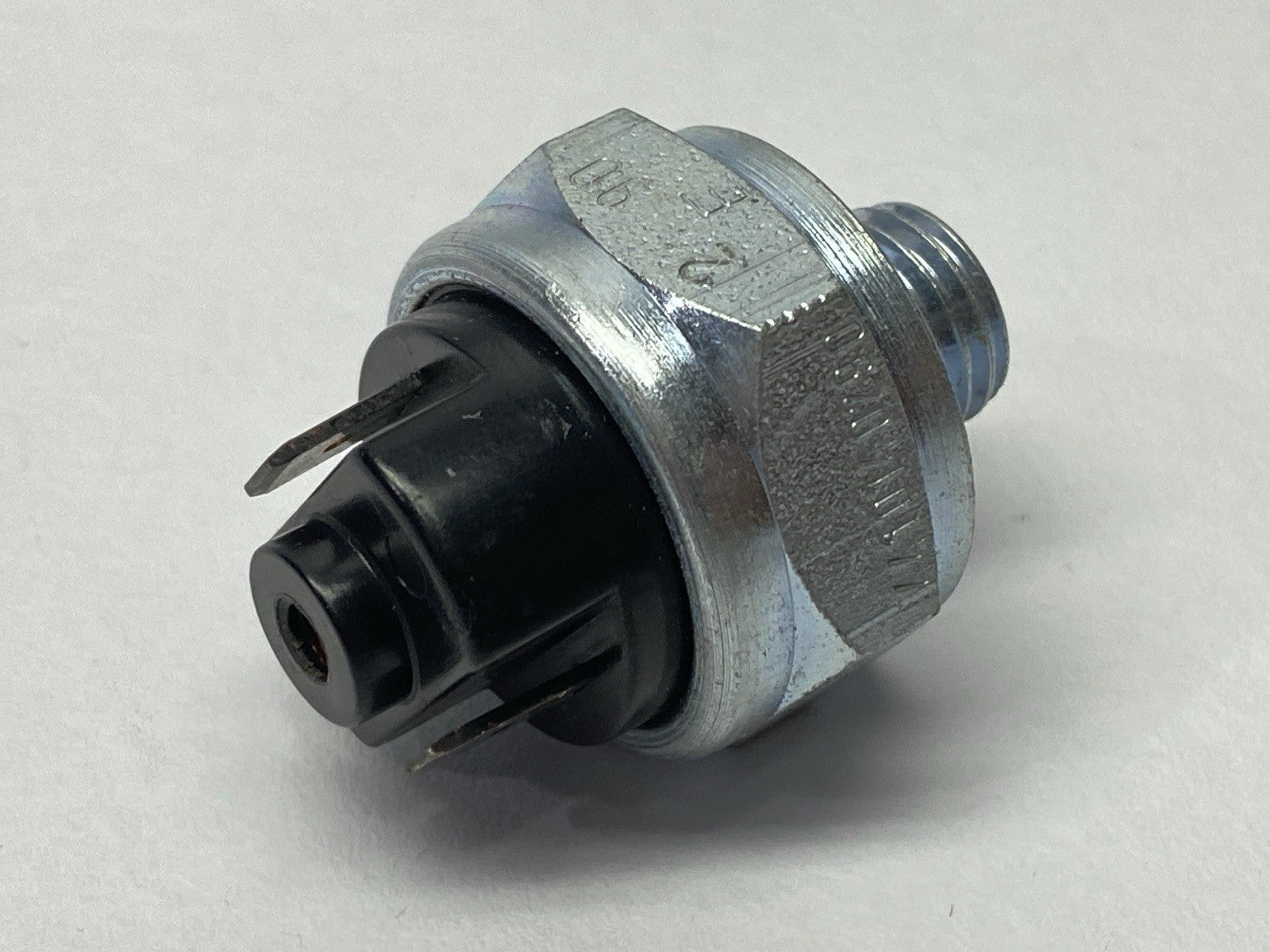 4410140290 | Wabco Pressure Switch - Used - Maverick Industrial Sales