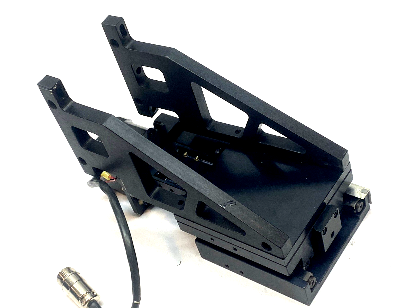 804-6638A | Parker 804-5224B Linear Stage Stepper Motor Precision Actuator LV172-01-FL- For parts or not working - Maverick Industrial Sales