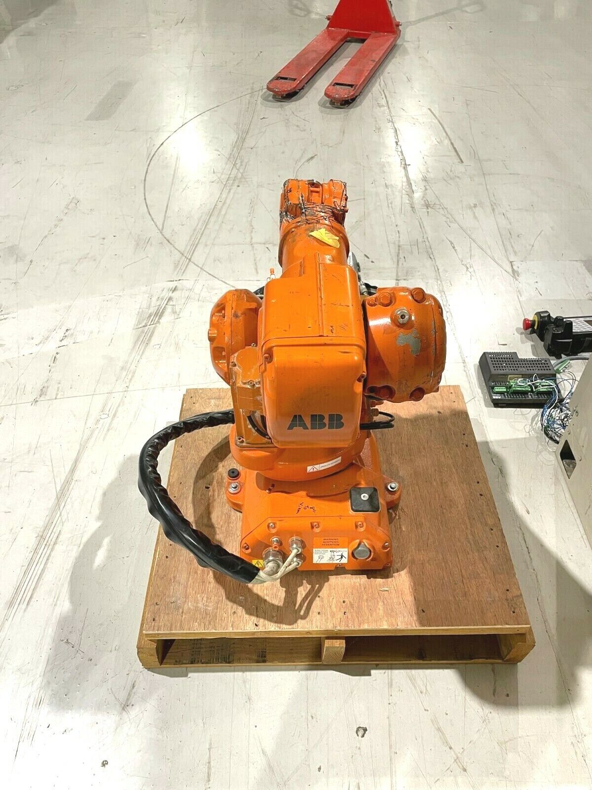 ABB IRB140 Robot System, S4CPLUS M2000 Controller, Cables, TPU2 Teach Pendant - Used - Maverick Industrial Sales