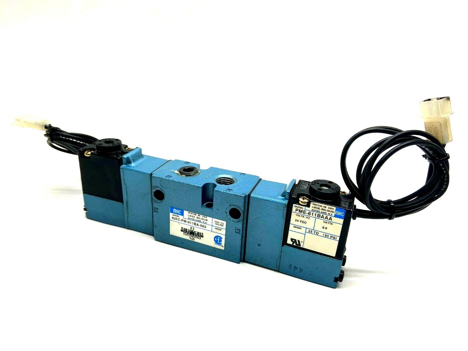 825C-PM-611BA-552 | Mac Valves 5/3 Closed Center Valve With 2 x PME-611BAAA Pilot - Used - Maverick Industrial Sales