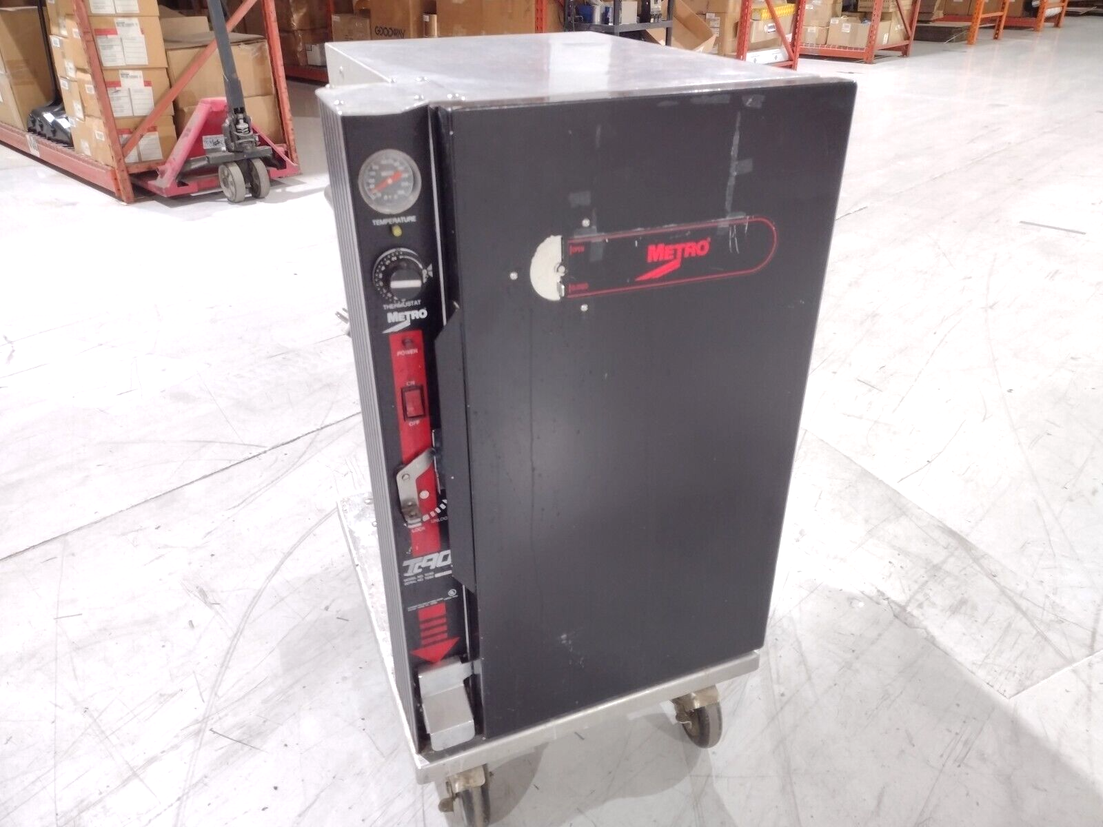 TC90S | Metro TC90 FlavorHold Series 120V 900W Half Size Heated Holding Cabinet - Used - Maverick Industrial Sales