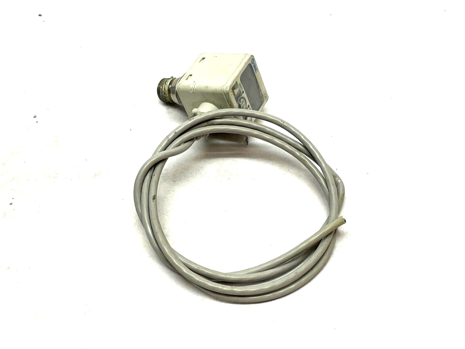 ISE50-T2-62L | SMC Digital Pressure Switch - Used - Maverick Industrial Sales