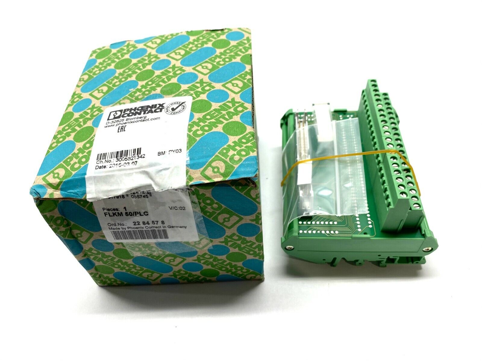 Phoenix Contact FLKM 50/PLC VARIOFACE Interface Module 32 Channels 2284578 - New – Open box - Maverick Industrial Sales