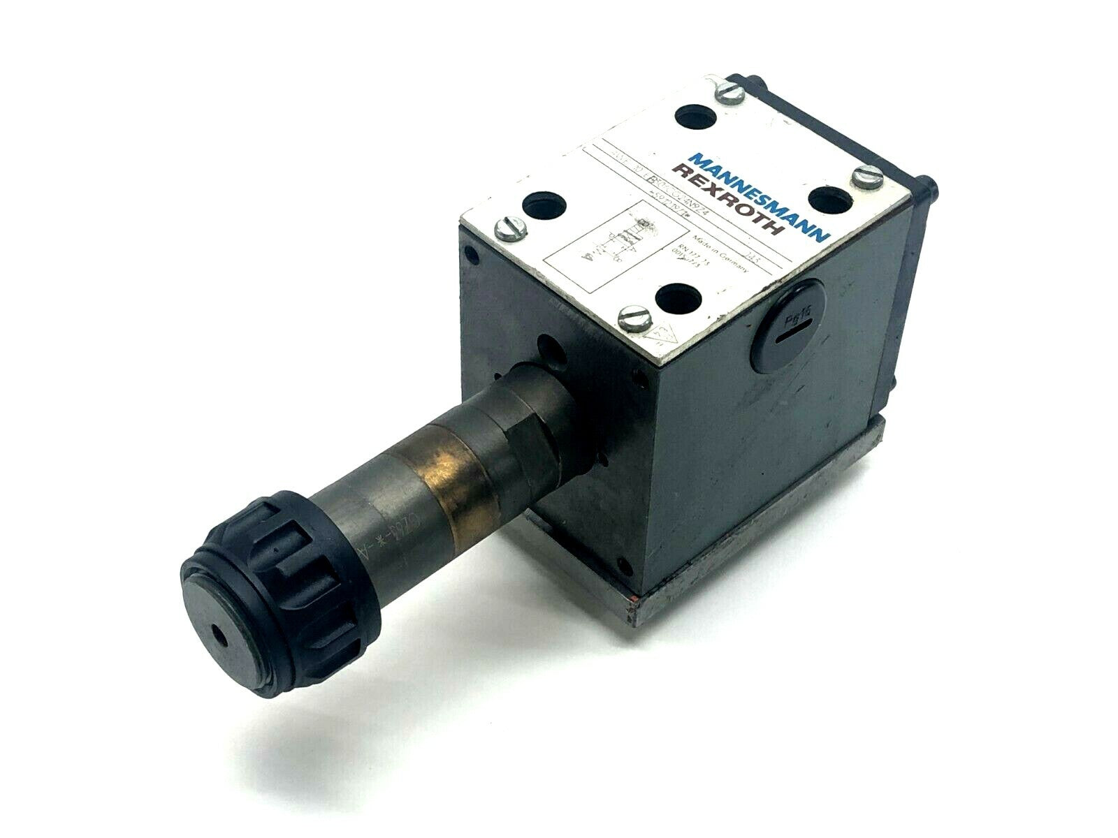 4WE 10 EB30/CG24N9Z4 | Mannesmann Rexroth Hydraulic Valve - Used - Maverick Industrial Sales