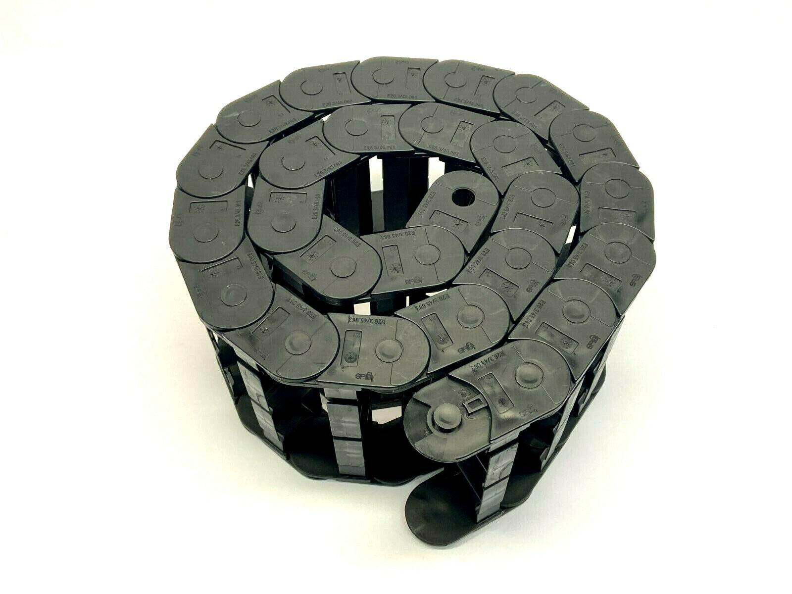 E26-3/45-063 | Igus E26.3/45.063 Energy Chain 4' 11" Long 150mm Width 26 Links - New Other - Maverick Industrial Sales