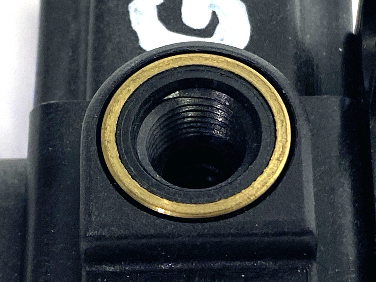R-7010 | Air Logic Pneumatic Pressure Regulator 1/8" NPT 0-10 PSI- Used - Maverick Industrial Sales