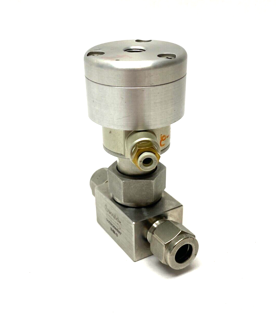 SS-6BK-1D | Swagelok Stainless Steel Gasketed Bellows Valve - Used - Maverick Industrial Sales