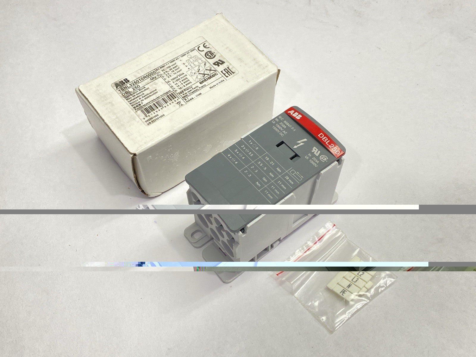 1SNL325010R0000 | ABB Entrelec Power Distribution Block 1P 250A 1000V - New Other - Maverick Industrial Sales