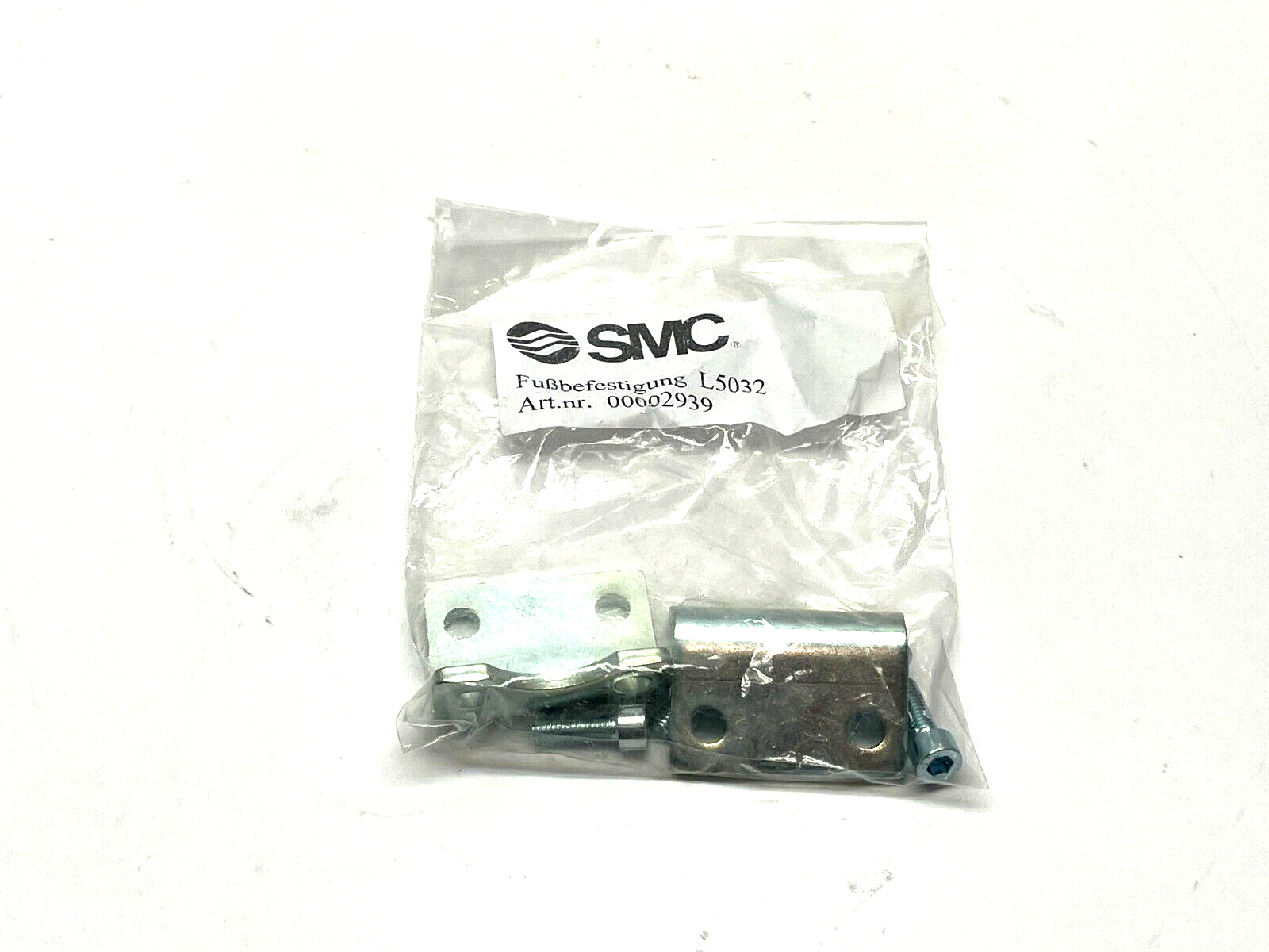 L5032 | SMC Mounting Bracket Kit - New - Maverick Industrial Sales