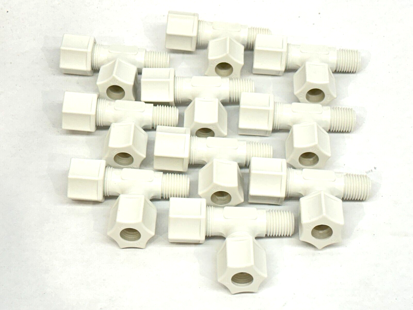 JACO 75-6-4-P-PG Polypropylene Male Run Tee 3/8 OD Tube x 1/4 MPT LOT OF 10 - Maverick Industrial Sales