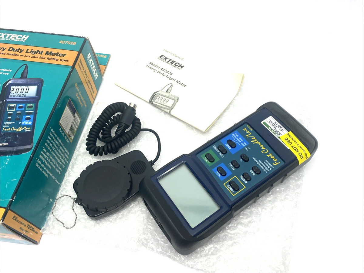 407026 | Extech Heavy Duty Light Meter with PC Interface, 4-Lighting Settings - New – Open box - Maverick Industrial Sales