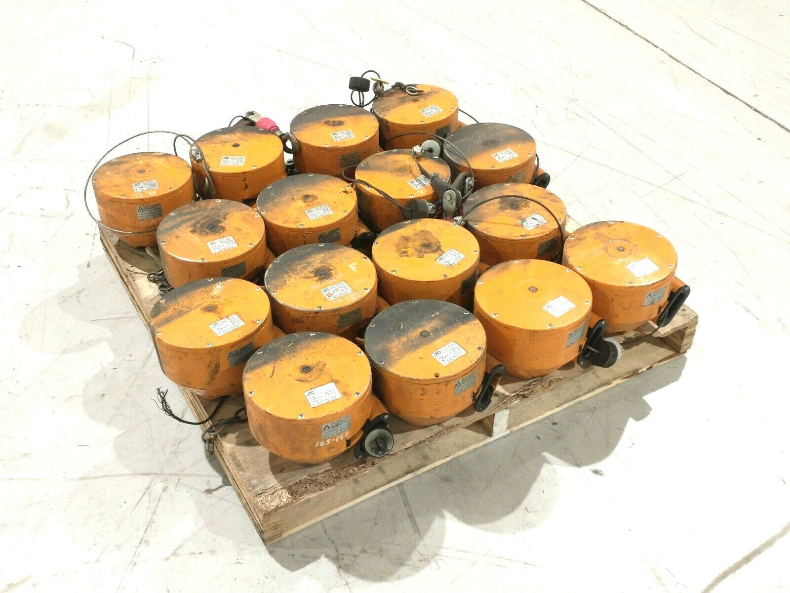 Packers Kromer 7241-Series Zero Gravity Tool Balancer Varied LOT OF 16 BALANCERS - Maverick Industrial Sales