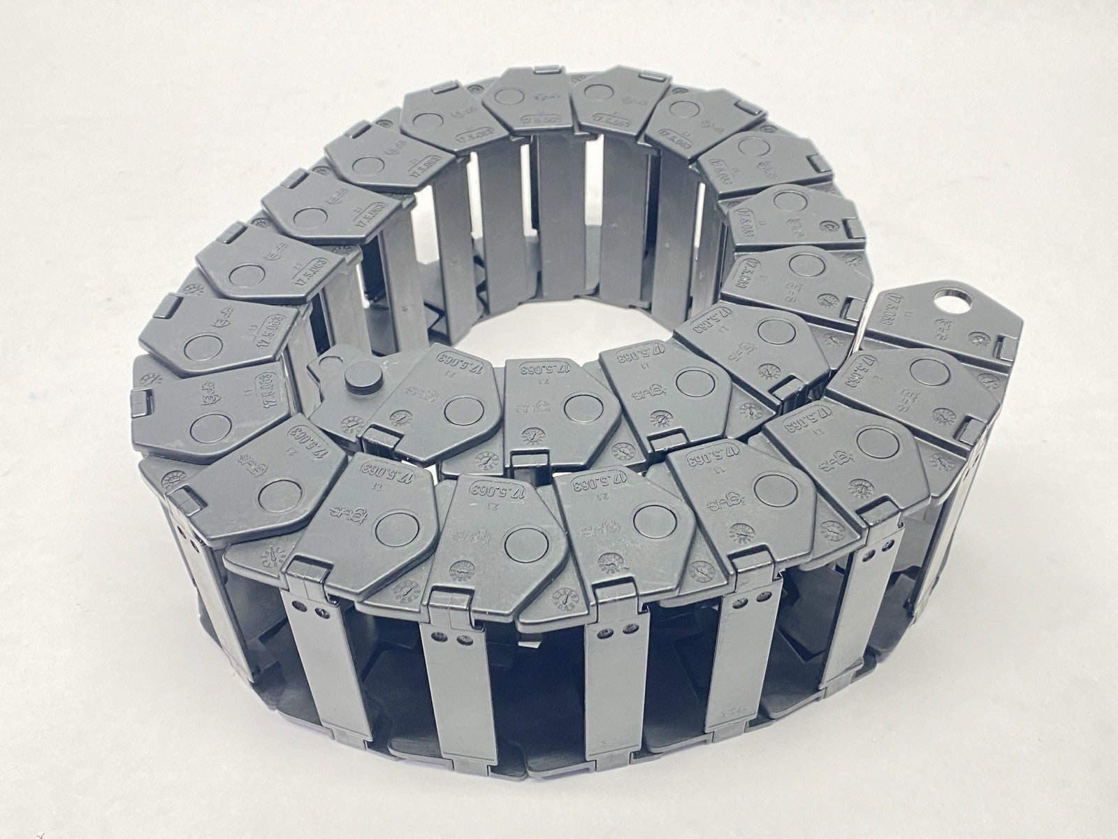 17.5.063.0 | Igus E-Chain Assembly 24 Links 2.4ft Length - New Other - Maverick Industrial Sales