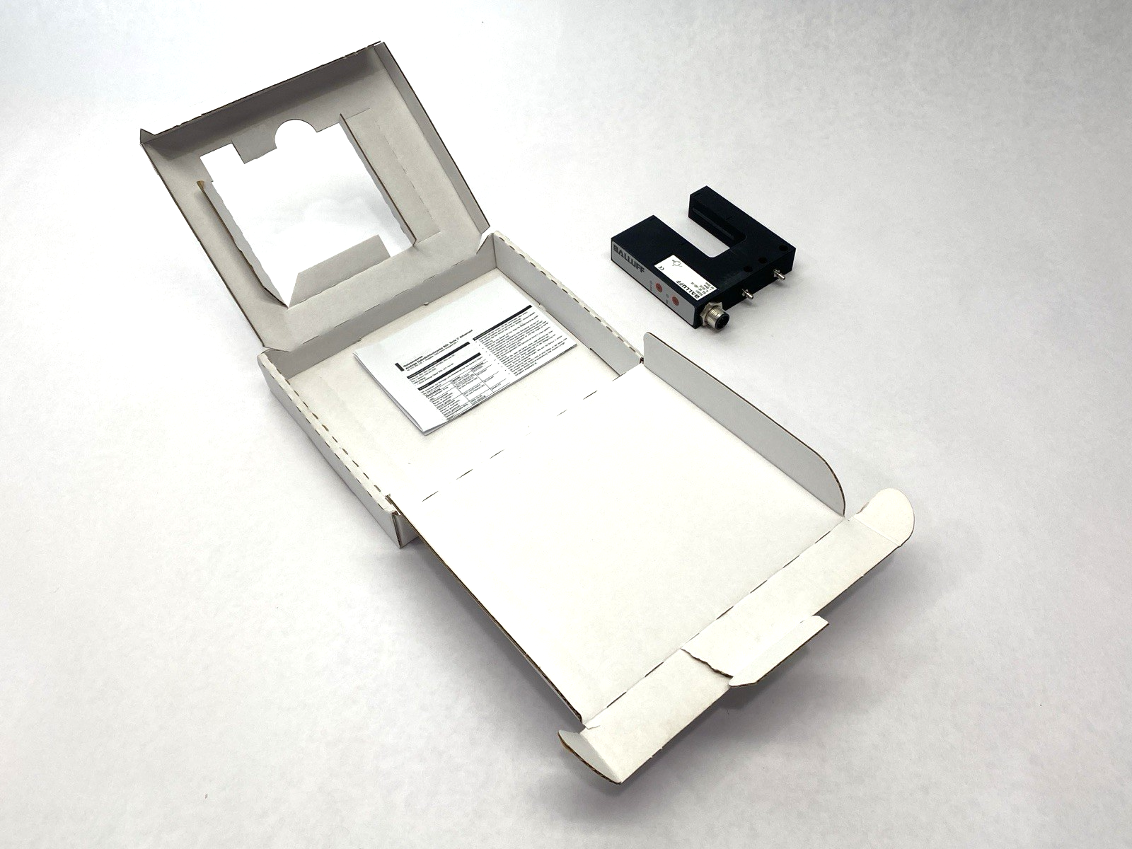 Balluff BGL 30C-003-S4 Photoelectric Fork Sensor 30mm Slot M8 Series C BGL0031 - New – Open box - Maverick Industrial Sales