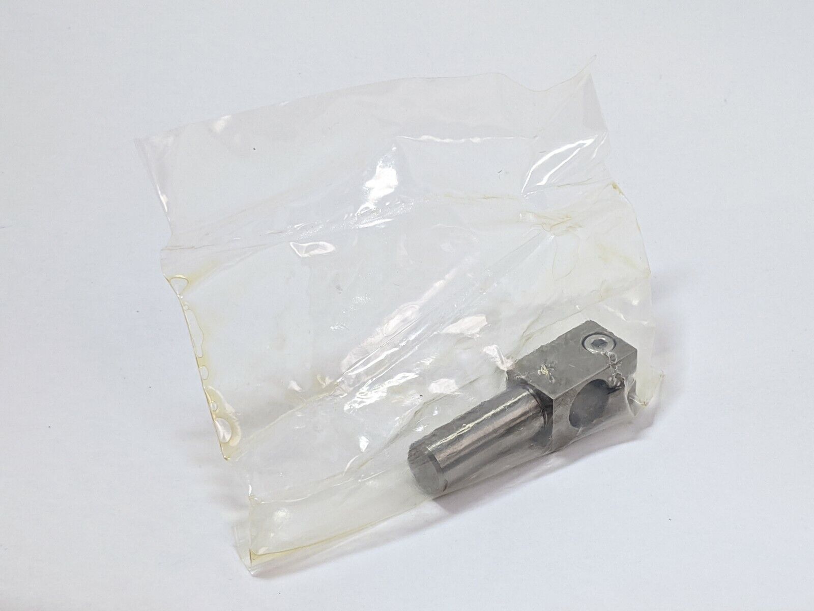 Misumi MKA12-30 Strut Clamp 12mm Post Diameter, 30mm Shaft Length - New - Maverick Industrial Sales