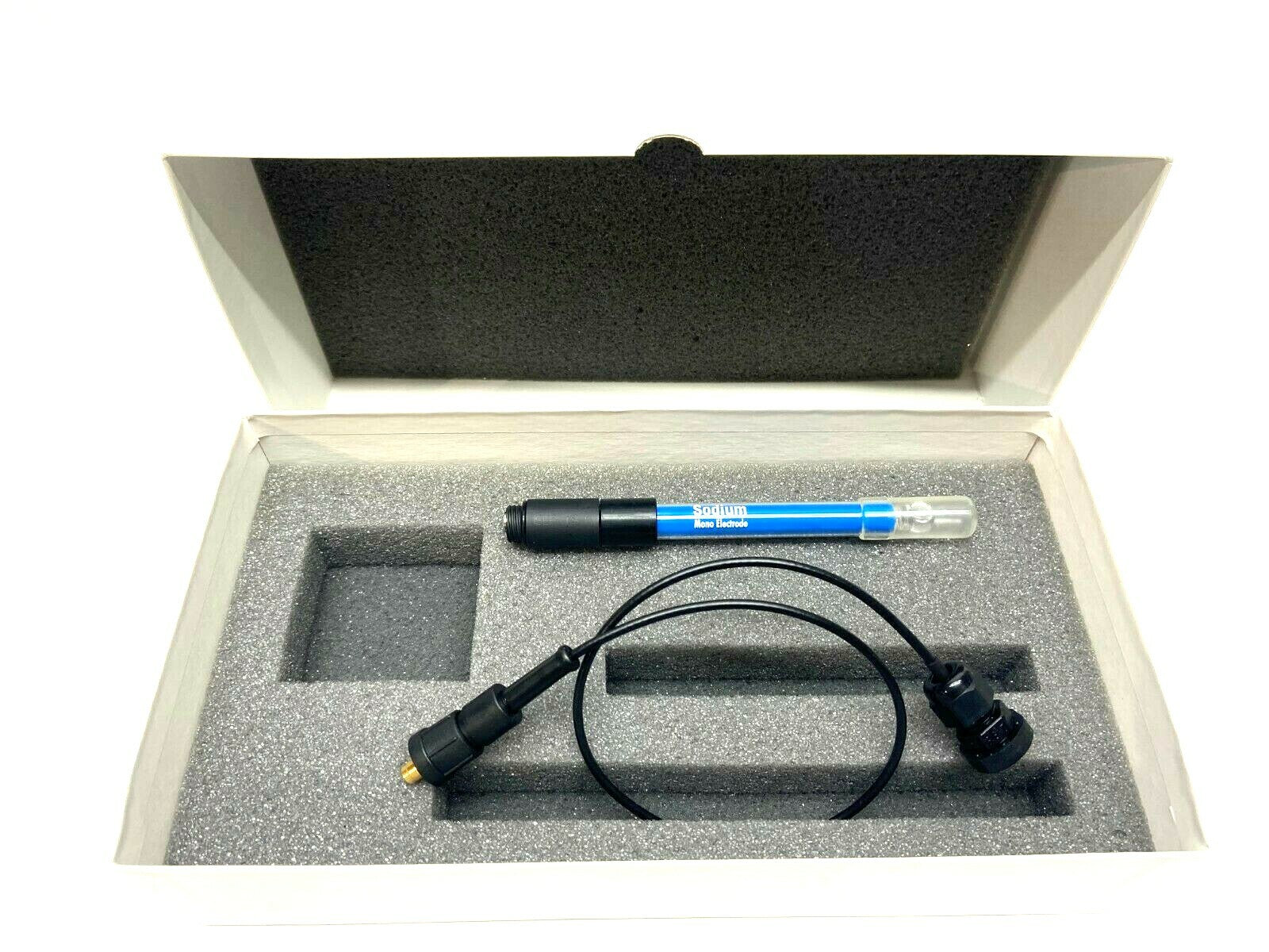 Sodium Mono Electrode With Connection Cable - New – Open box - Maverick Industrial Sales