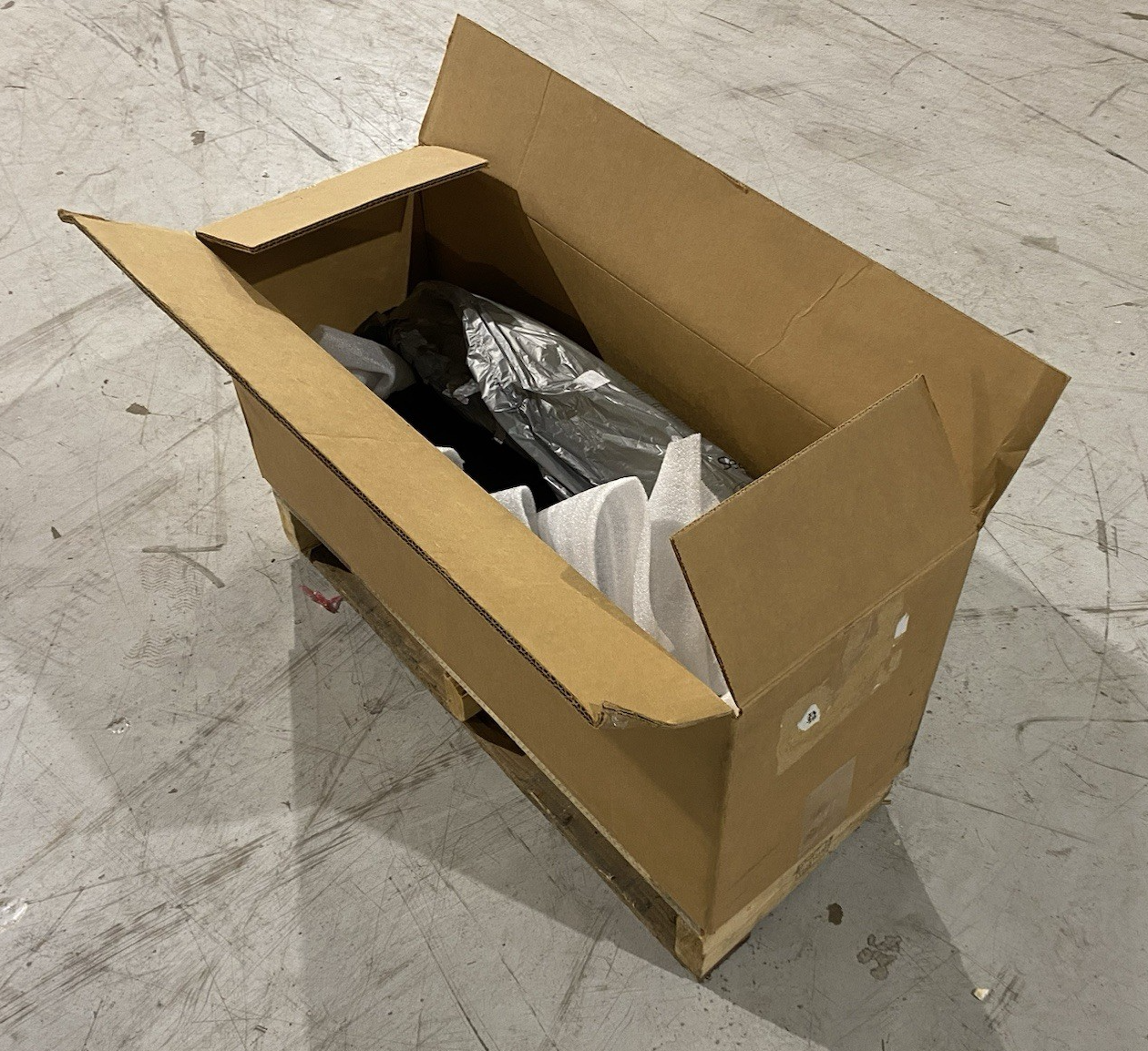 Parker 6.00CJ2ALU14AC16.00 Double Acting Heavy Duty Cylinder - Maverick Industrial Sales