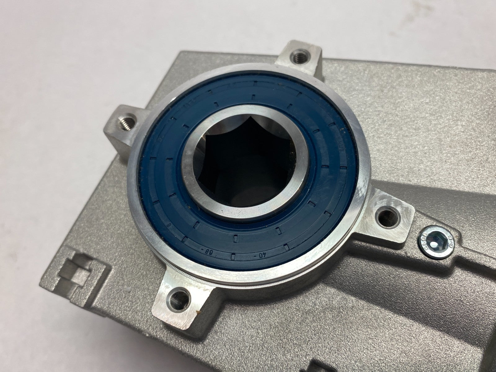 Bosch Rexroth 3842571705 Gearmotor i=29.333 GKR04-2MHGR-071-4b, CS: i=29/714b - Maverick Industrial Sales