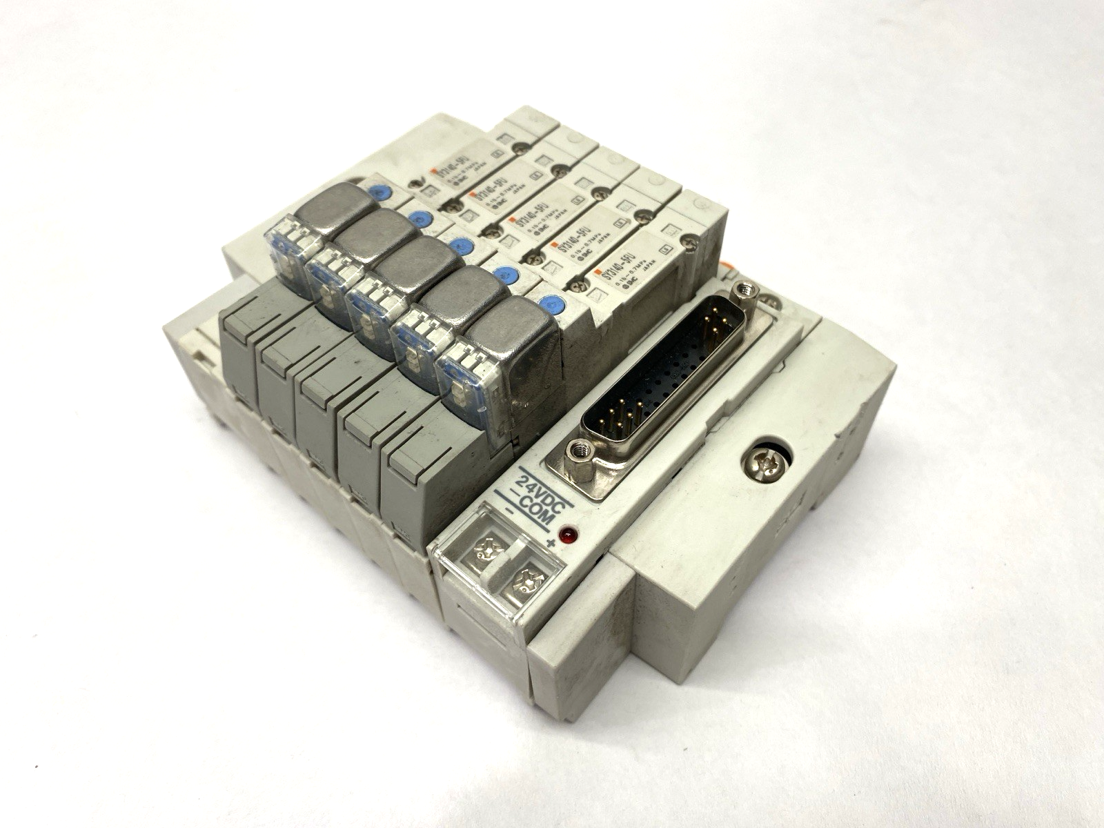 SS5Y3-45NFD-05U-N7 | SMC Pneumatic Manifold Assembly 5 Stations 1/4" Ports 24VDC - Used - Maverick Industrial Sales