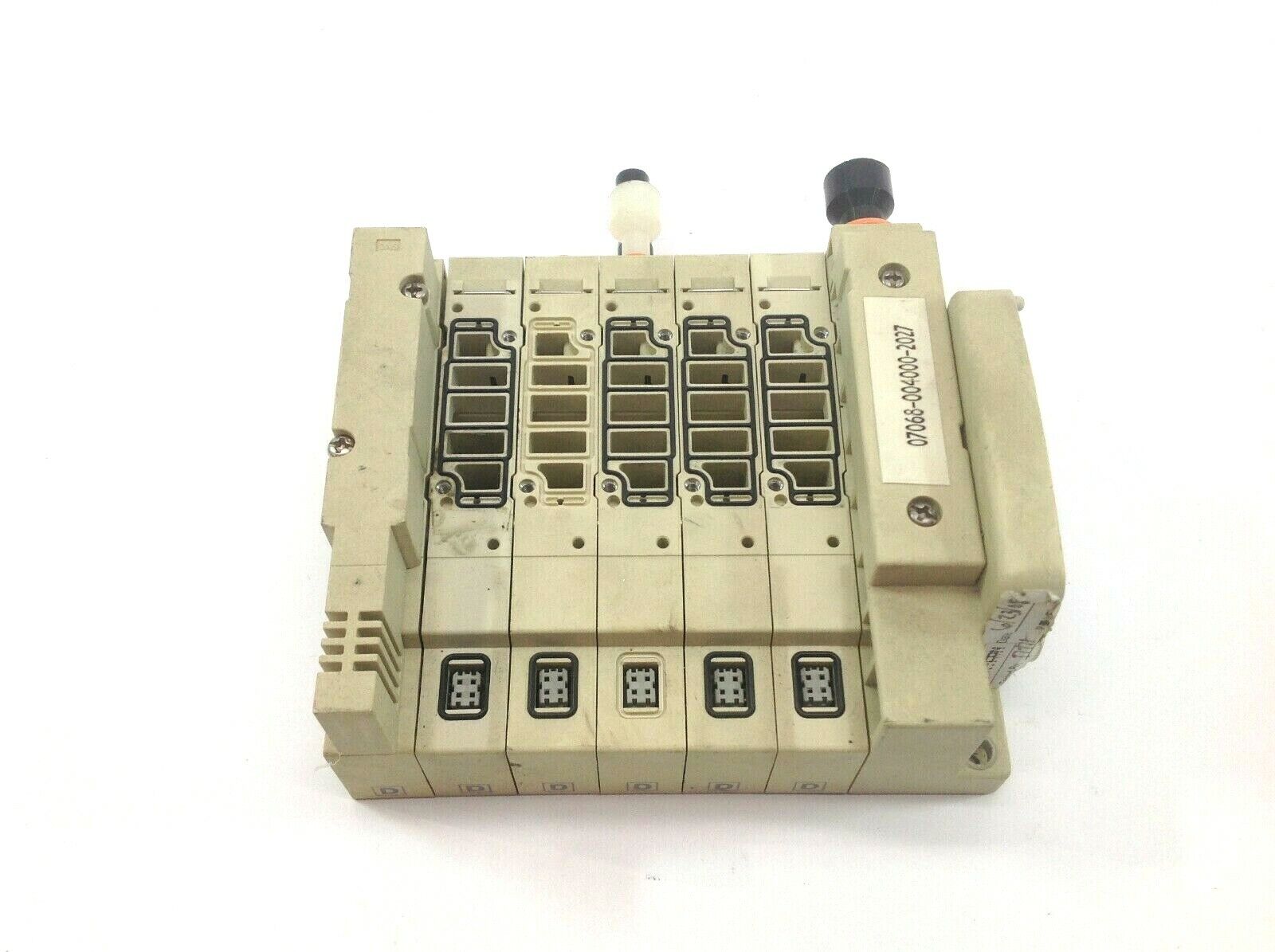 Nu-Con Automation 13196-004000-118 Pneumatic Valve Manifold Base - Used - Maverick Industrial Sales