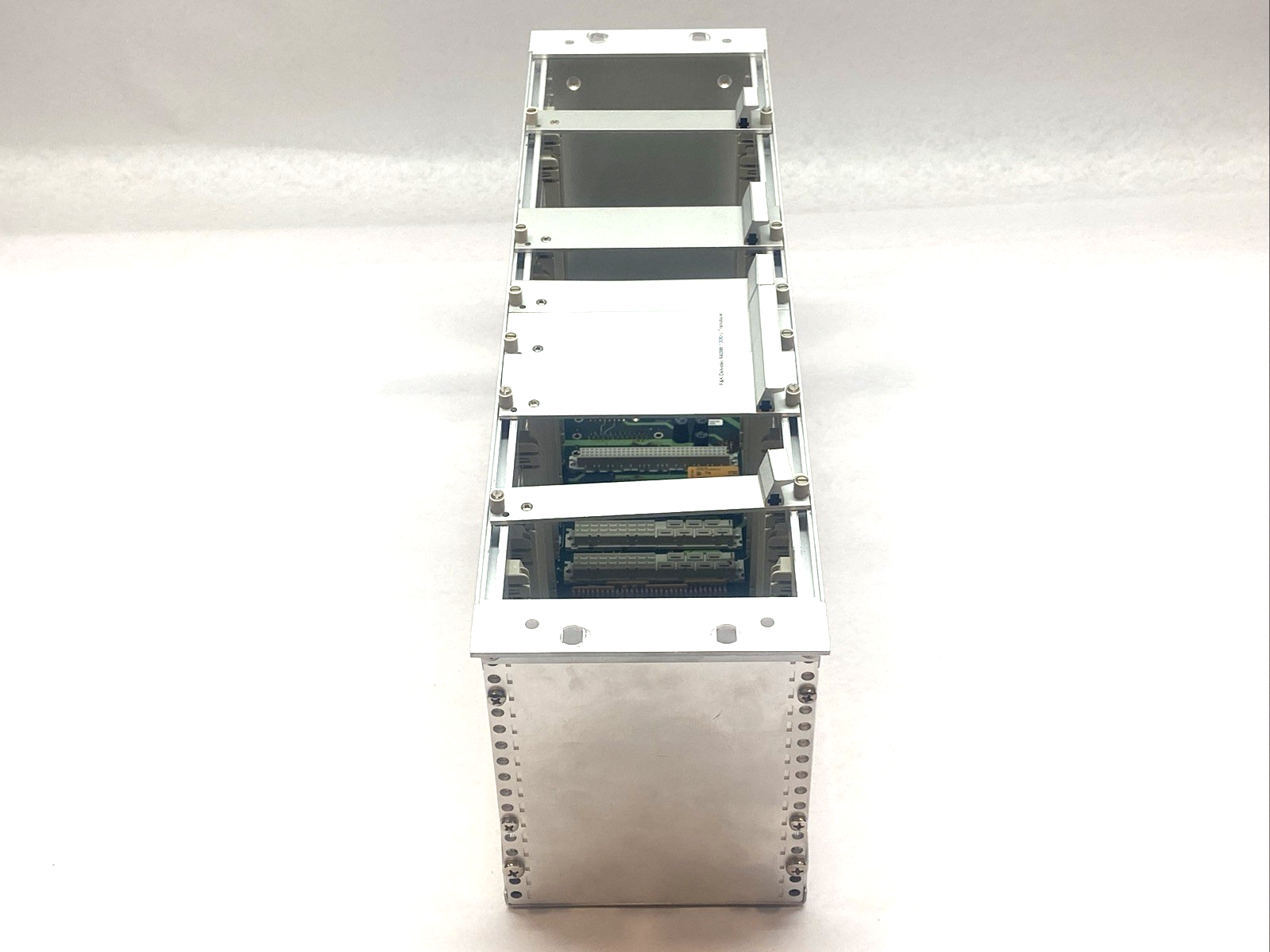 PSE-4.7010.2700.01 | F&K Delvotec Chassis w/ 1195 Rev. 1/B Backplane Board- Used - Maverick Industrial Sales