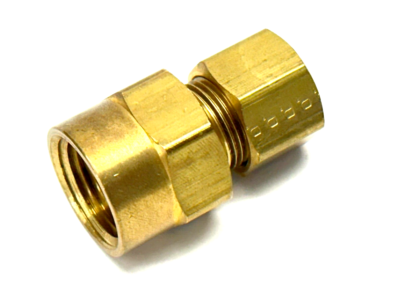 Parker 8-8 GBZ-B 1/2" OD Compression Tube x 1/2" FNPT Union Brass - New – Open box - Maverick Industrial Sales