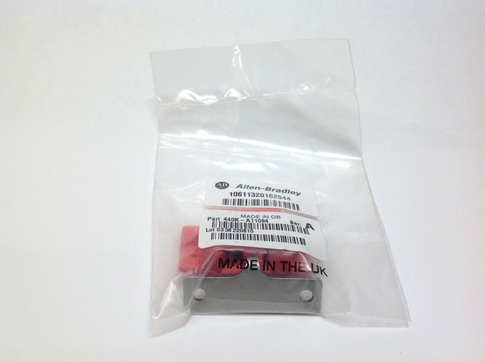 440K-A11094 | Allen Bradley Guardmaster Catch and Retainer Kit - New - Maverick Industrial Sales
