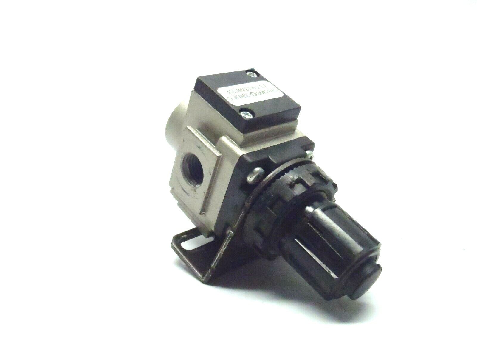 AR20K-N02B-Z-X33US | SMC Pressure Regulator w/ Mounting Bracket - Used - Maverick Industrial Sales