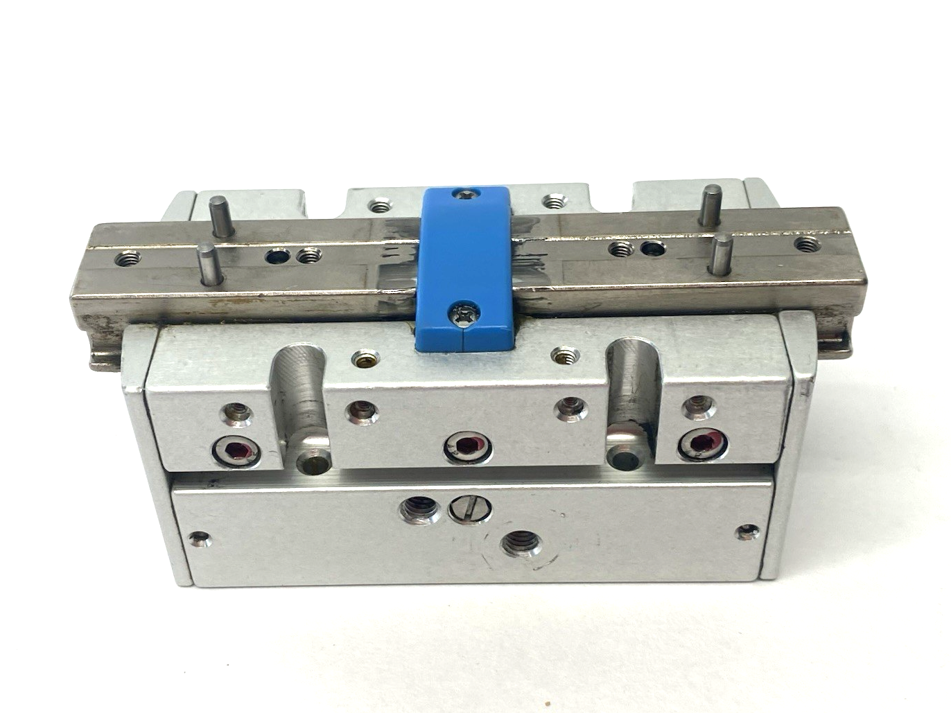 HGPP-16-A | Festo 2-Jaw Parallel Gripper, 5mm Stroke per Jaw, 102N Force, 187870- Used - Maverick Industrial Sales
