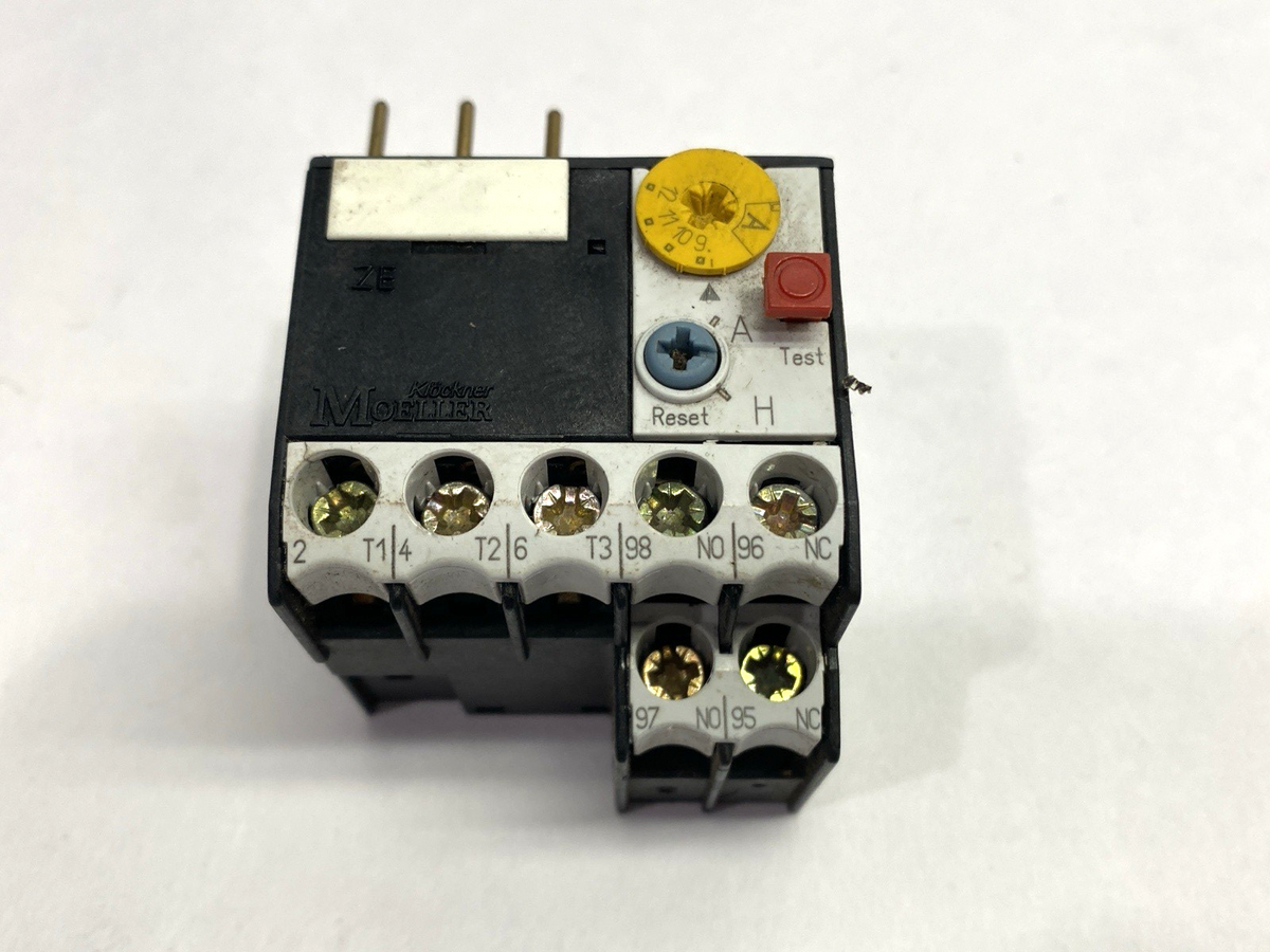 ZE-12 | Moeller Thermal Overload Relay 12A 014752 - Used - Maverick Industrial Sales