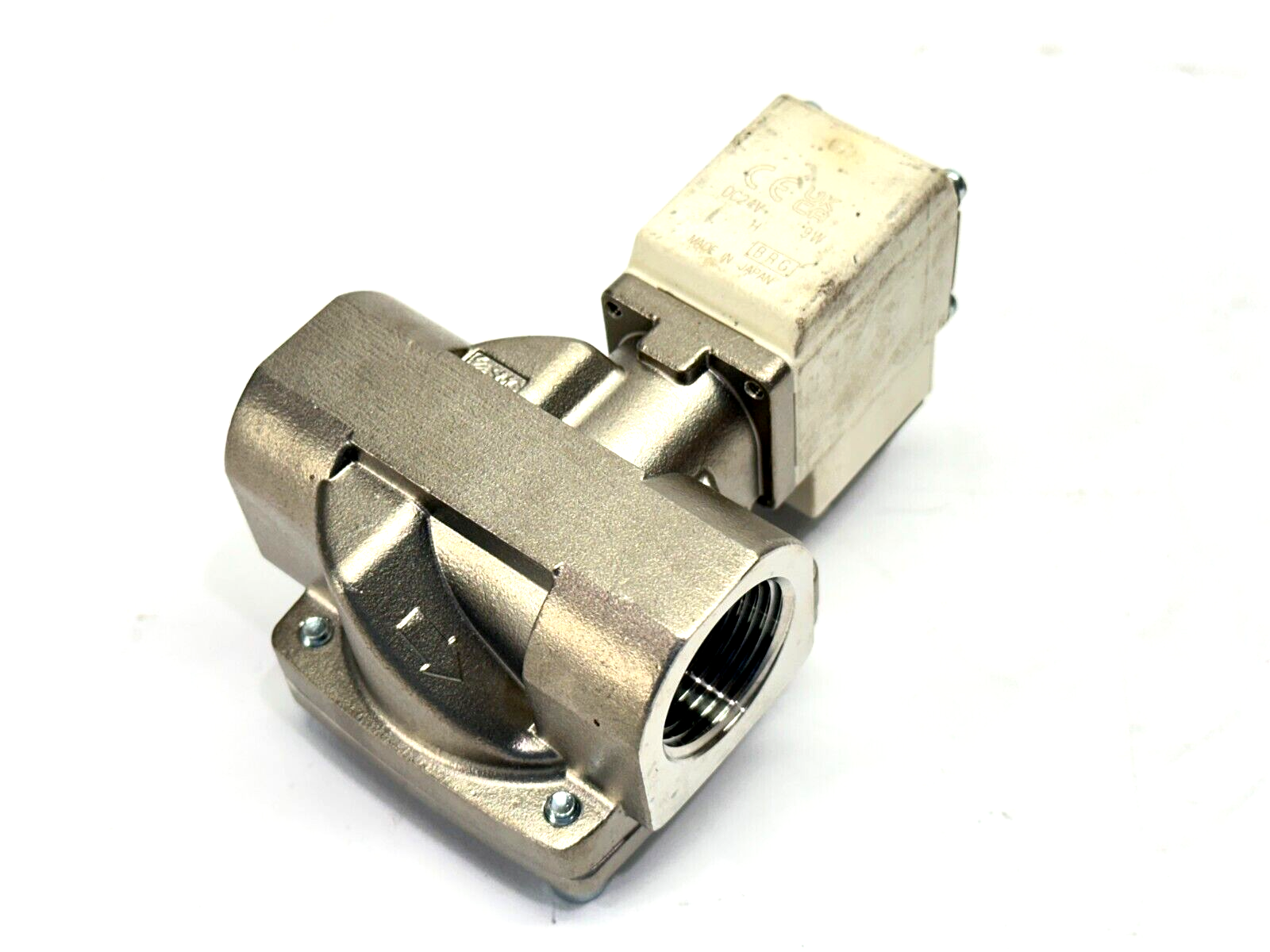 VXD255MZ2AE | SMC Media Pilot Valve 2-Way 24VDC - Used - Maverick Industrial Sales