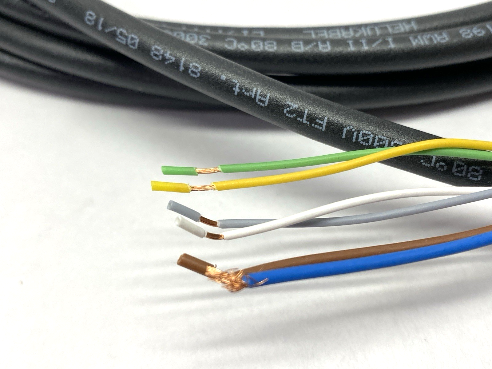 ifm EBC048 Wiring Block M8 4-Port 5m ZD04F035MSS005H10 - New – Open box - Maverick Industrial Sales