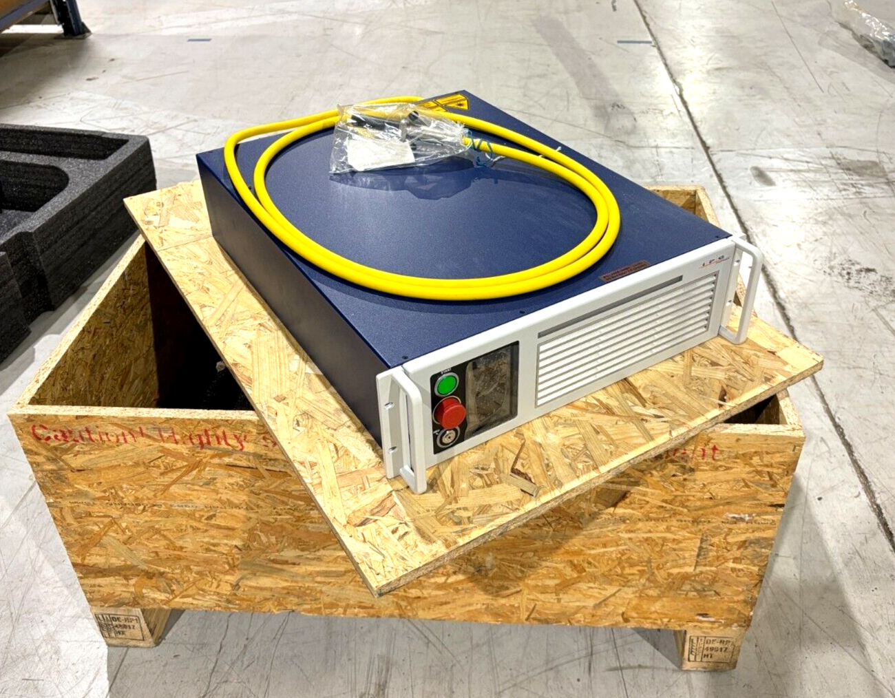 IPG Photonics Lasers YLR-400-WC-Y14 Ytterbium Laser, 400W, 21112225 (Dec. 2021) - New – Open box - Maverick Industrial Sales