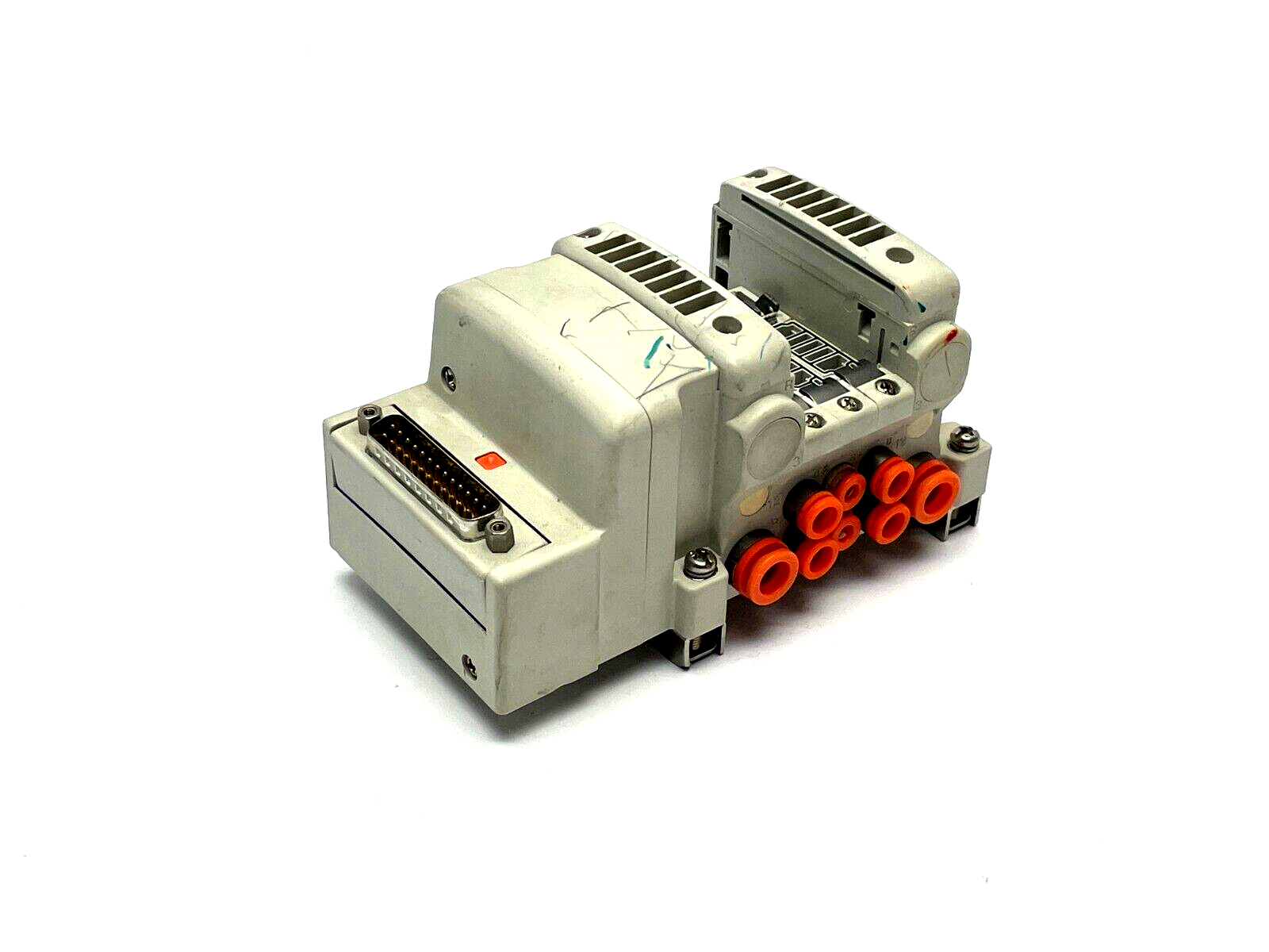 SMC VV5QC11-03N7FD0-D0S Plug In Manifold Base 3-Station w/ Din Rail Mount - Used - Maverick Industrial Sales