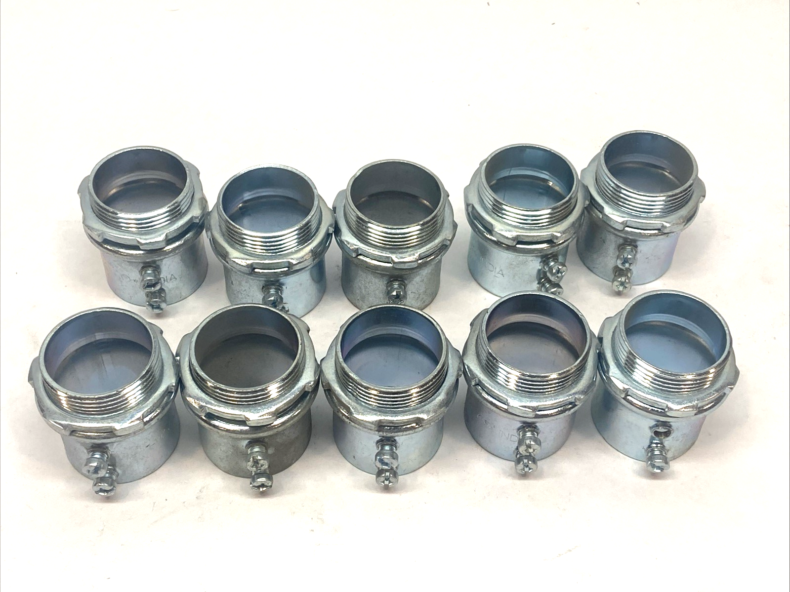 Raco 2005 1-1/4" EMT Set-Screw Conduit Connector Uninsulated LOT OF 10 - Maverick Industrial Sales