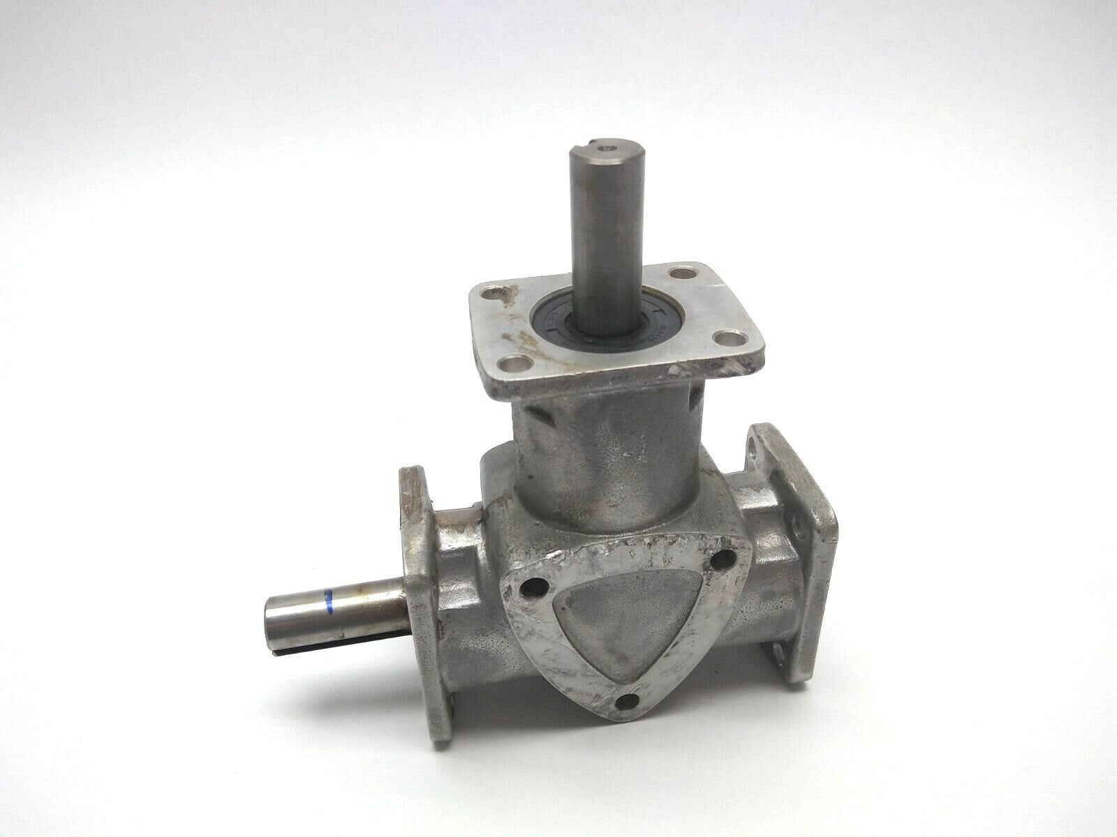 Boston Gear RA10211J29 Right Angle Gear Reducer 1:1, 1750 Max RPM, 1.580 Max HP - Used - Maverick Industrial Sales