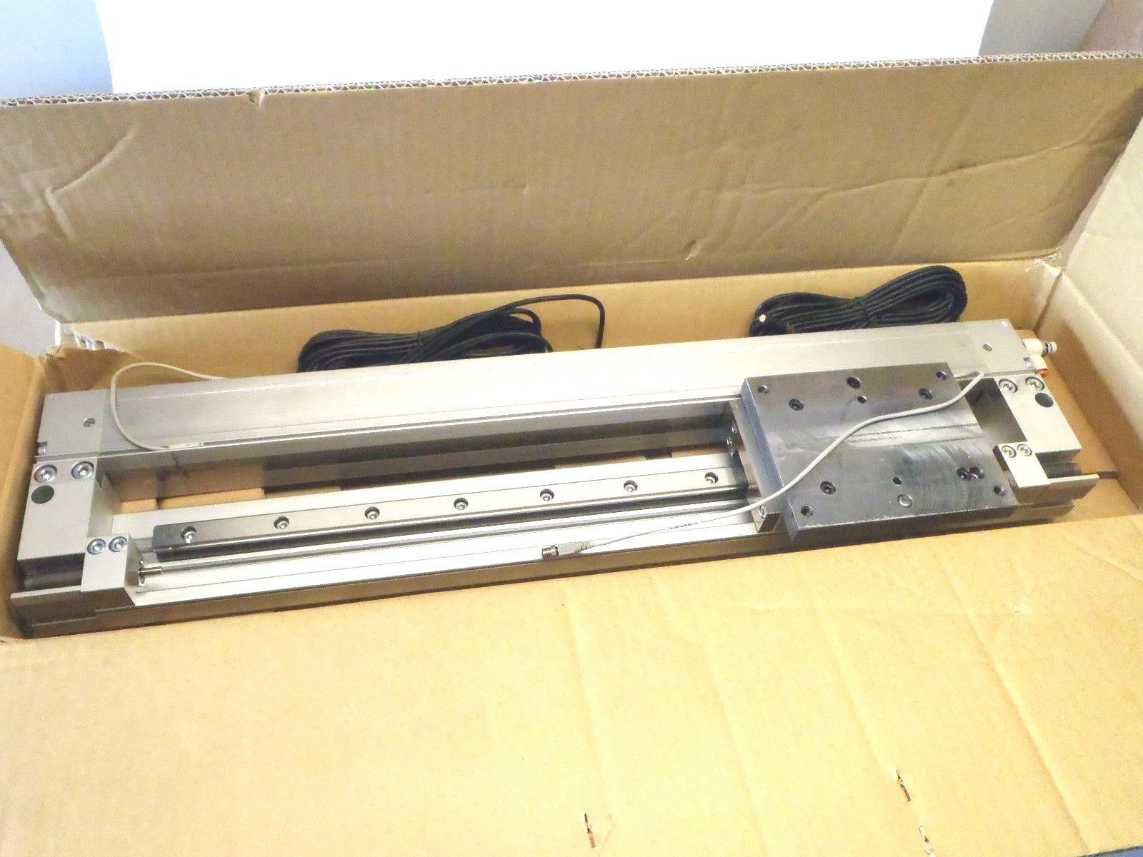 MY2H40TNG-400L-M9PSAPC | SMC MY2H Rodless Linear Actuator - New – Open box - Maverick Industrial Sales