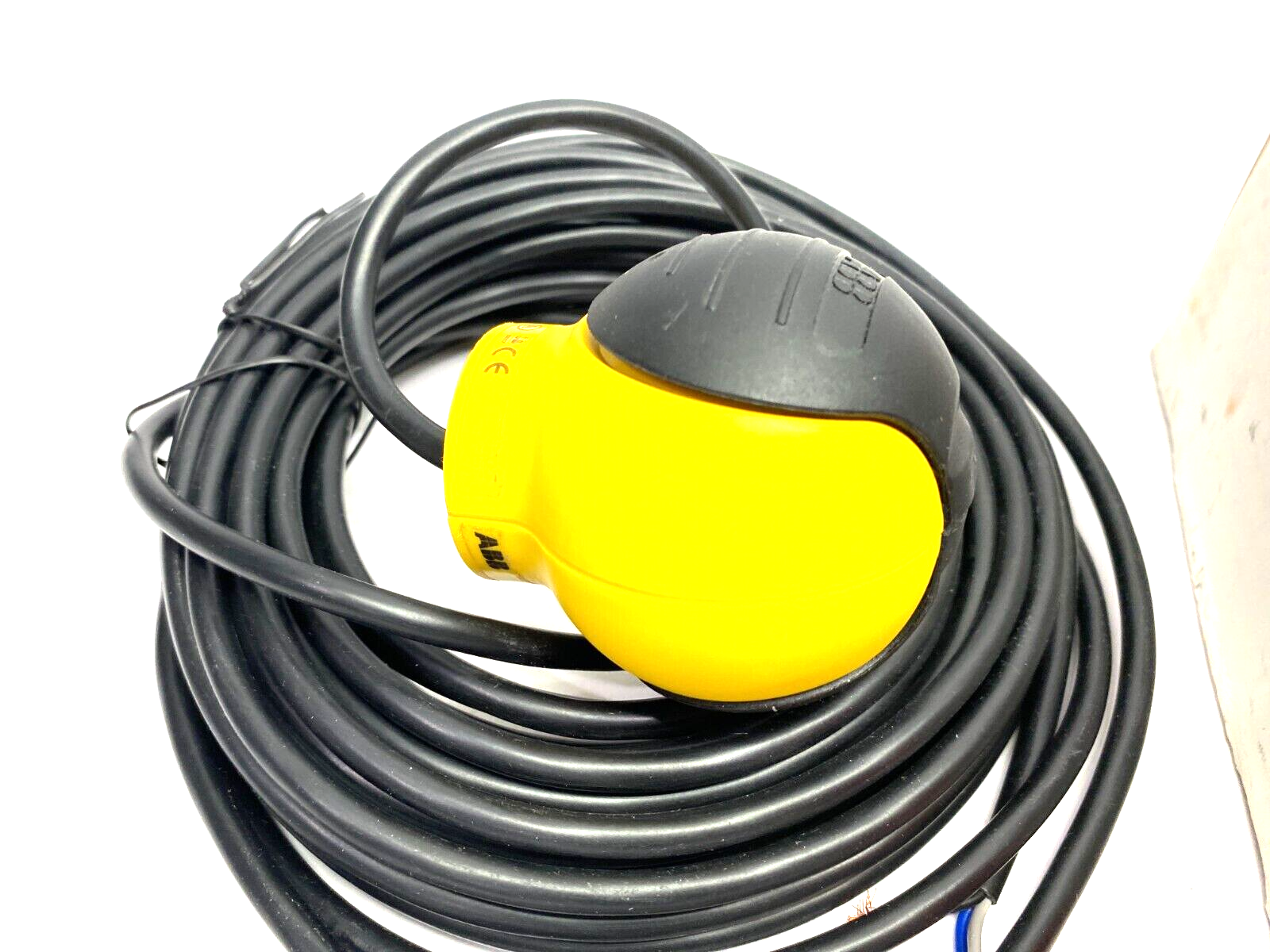 ABB 2TLA020007R3200 Jokab Safety Safeball Hand Control Switch 1NO, 1NC JSTD1-C - New – Open box - Maverick Industrial Sales