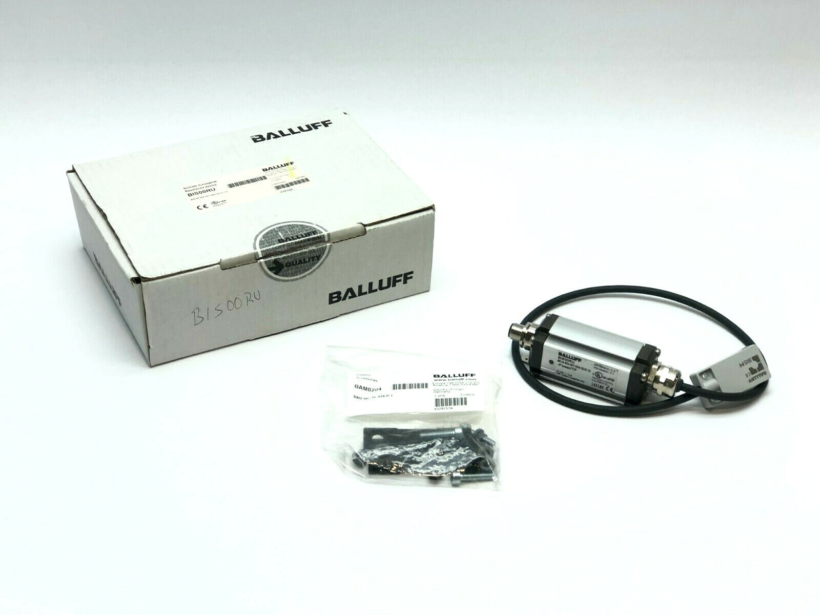 Balluff BIS M-402-007-004-00-S115 HF RFID Reader 13.56MHz w/ Antenna, BIS00RU - Maverick Industrial Sales