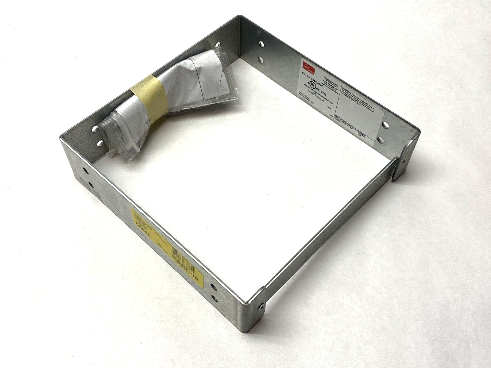 Hoffman F88GUCGV nVent Wireway Auxiliary UConnector Gutter Fitting 88