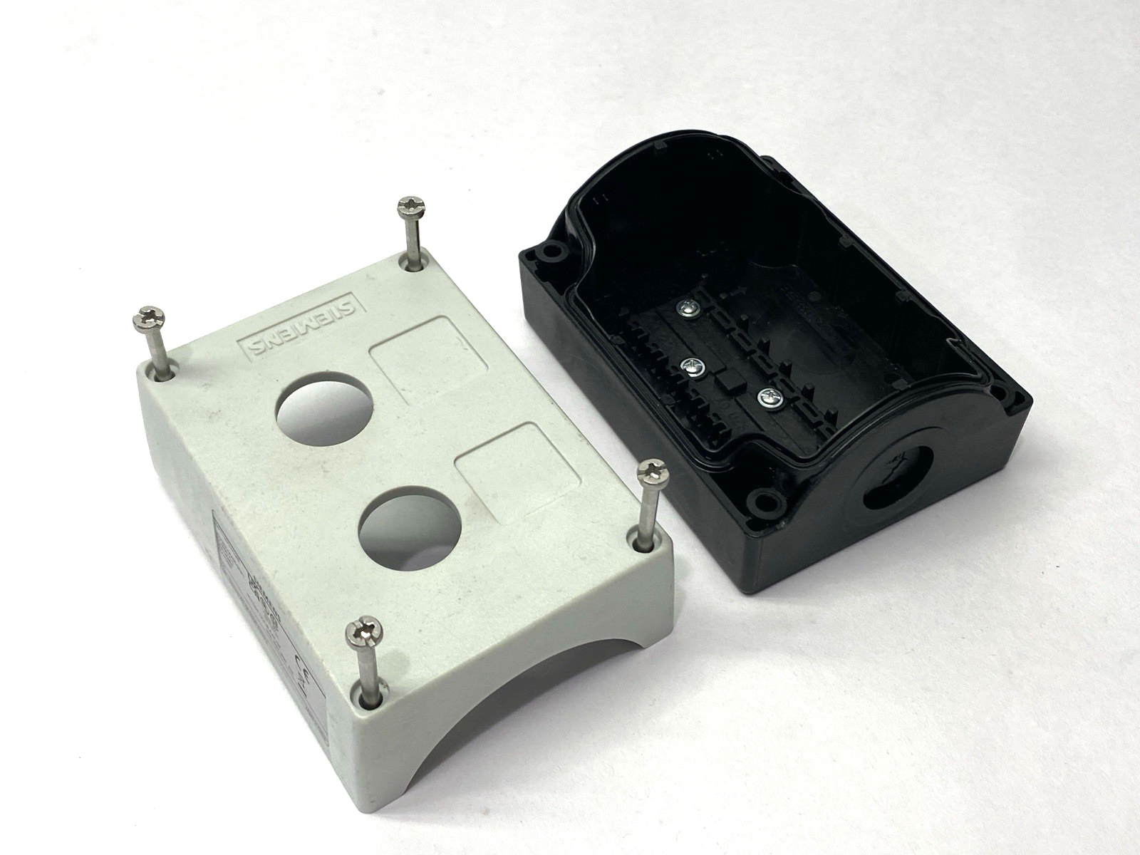 Siemens 3SU1802-0AA00-0AB1 Pushbutton Enclosure - Maverick Industrial Sales