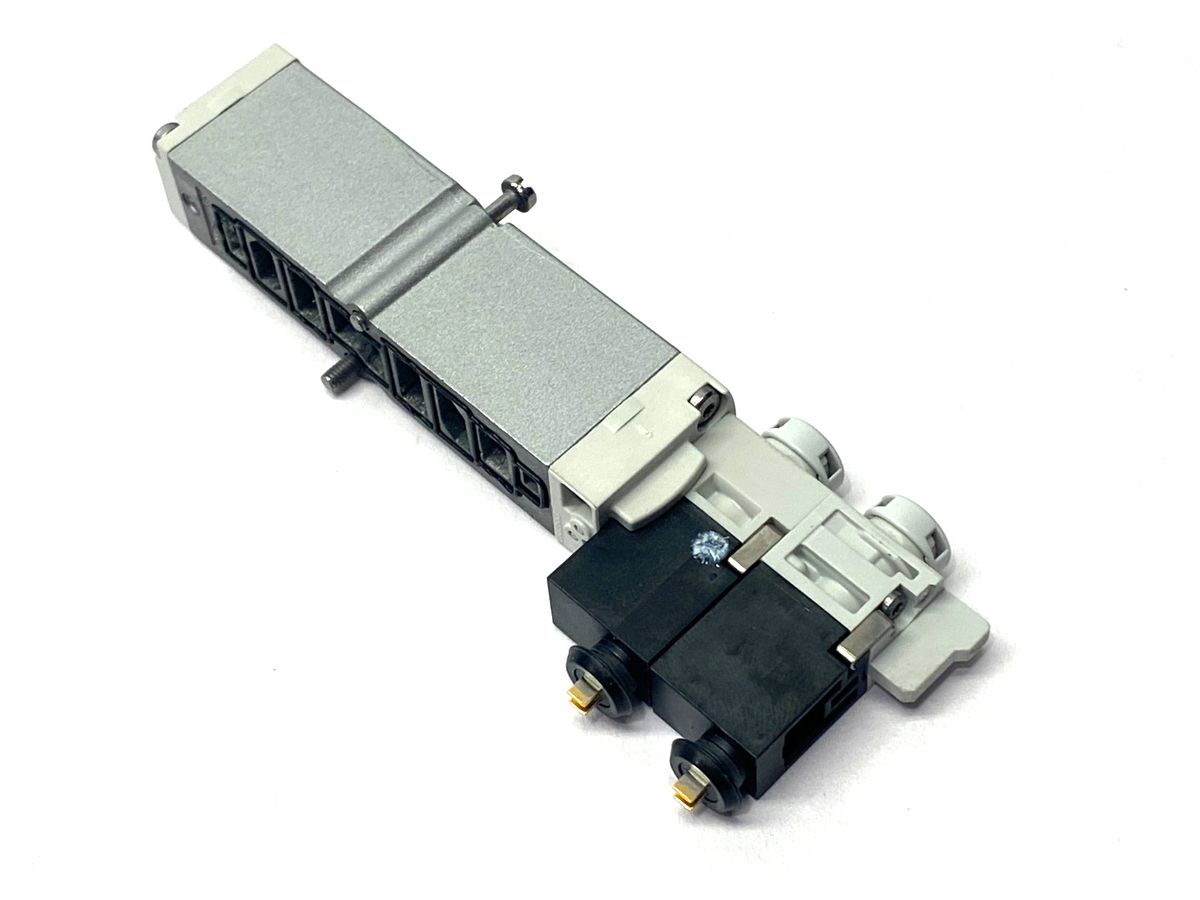VMPA14-M1H-G-PI | Festo Solenoid Valve, Electrical, 5/3-Way, Closed, 573721 - New – Open box - Maverick Industrial Sales