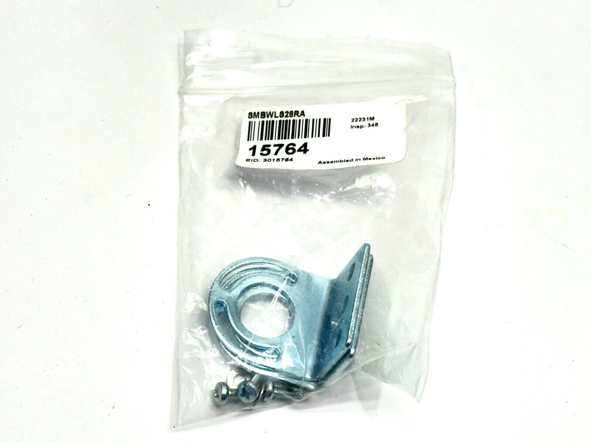 SMBWLS28RA | Banner Right Angle Mounting Bracket Set of Two(2) 15764 - New - Maverick Industrial Sales
