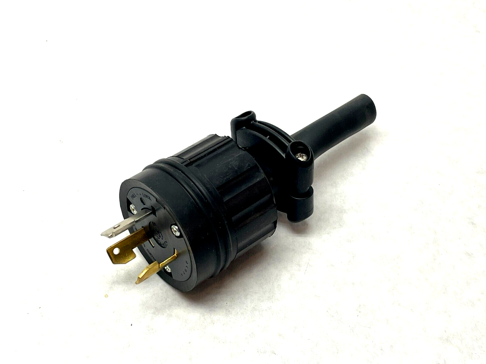 American Denki 3362RW Twist Lock Plug 30A 600V - Used - Maverick Industrial Sales