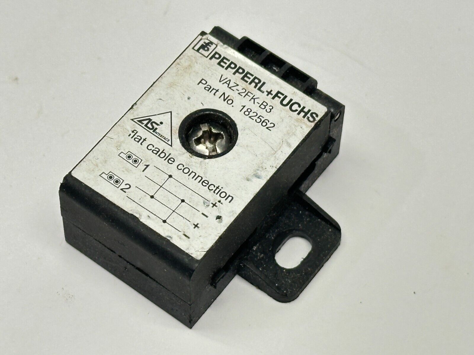 VAZ-2FK-B3, 182562 | Pepperl+Fuchs VAZ-2FK-B3 Junction Box 182562 - Used - Maverick Industrial Sales