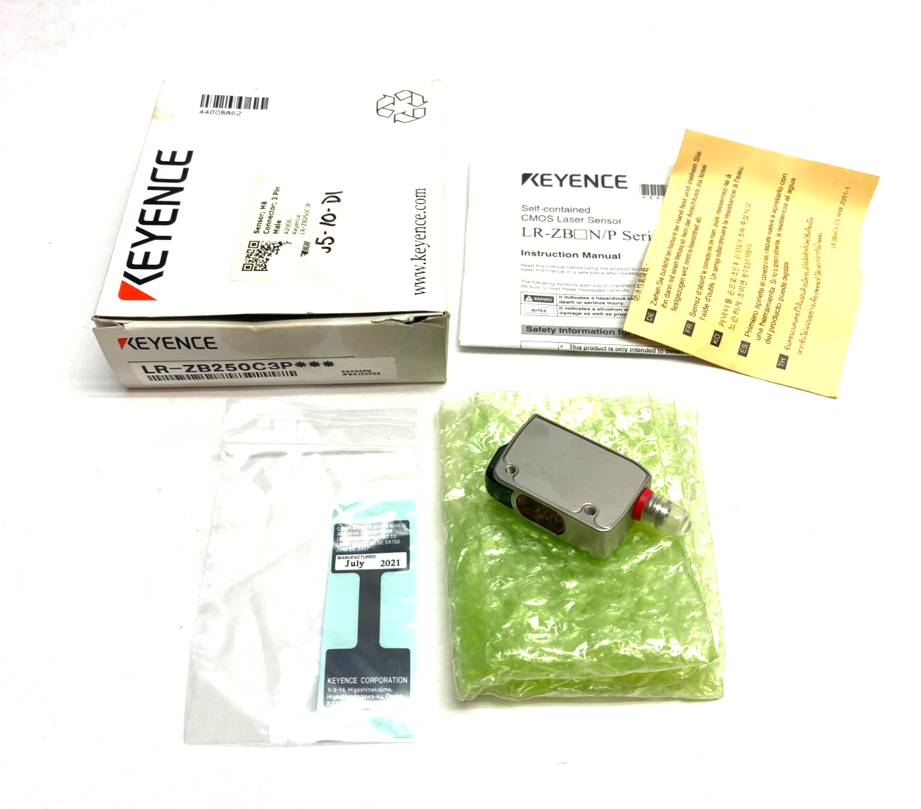 Keyence LR-ZB250C3P Self-Contained CMOS Distance Based Laser Sensor, 3-Pin 250mm - Maverick Industrial Sales