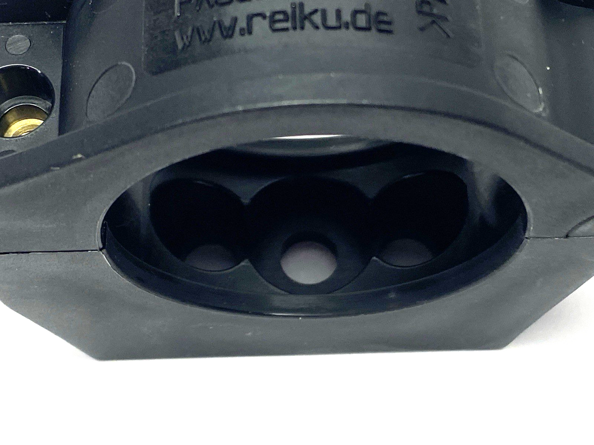 PASSB-36S | Reiku Gripping Clamp 36mm w/ Screw LOT OF 4 - New Other - Maverick Industrial Sales