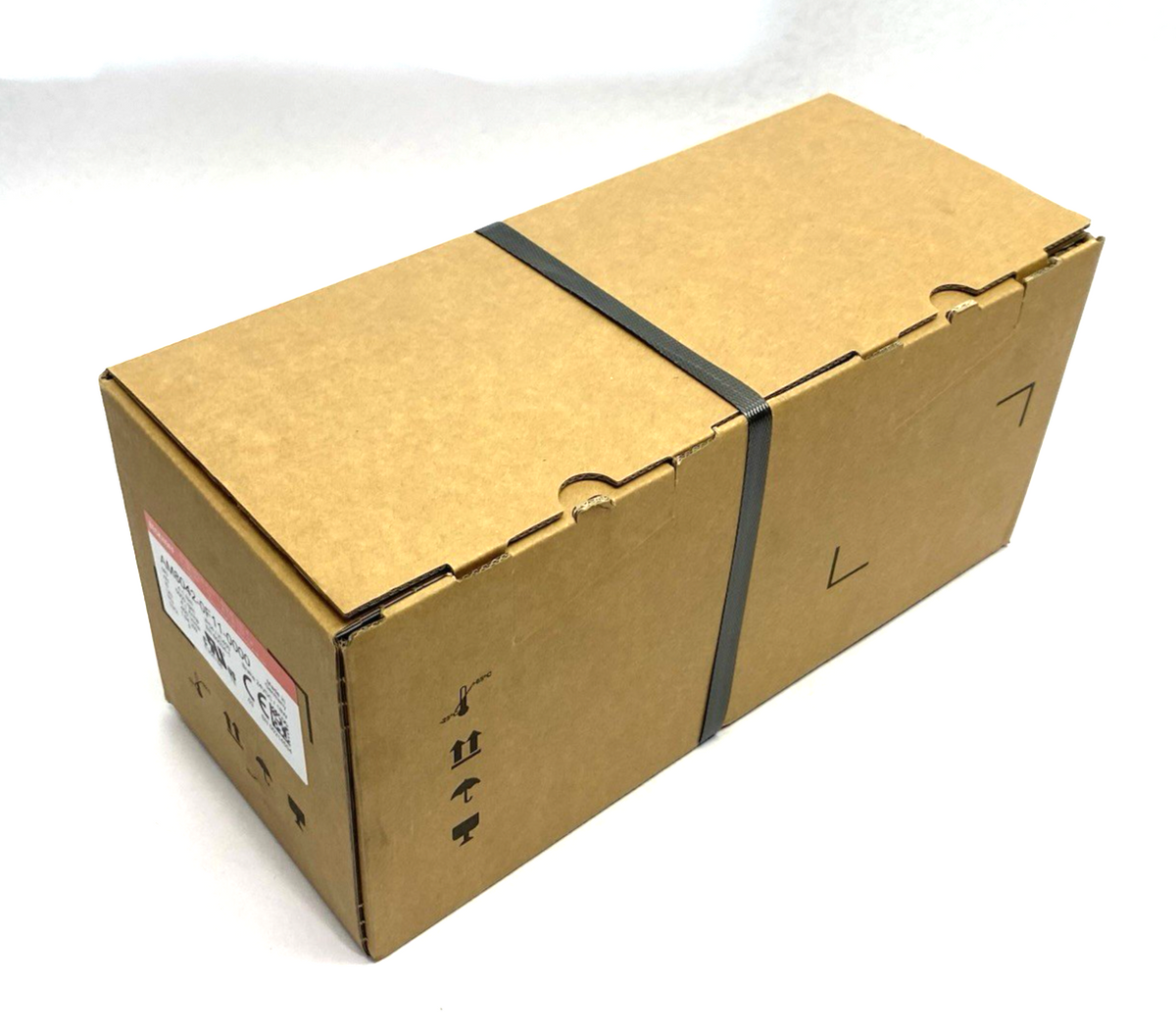 Beckhoff AM8042-0F11-0000 Servomotor 4.1Nm 5000rpm 4.1A, 24VDC/18W Brake - Maverick Industrial Sales